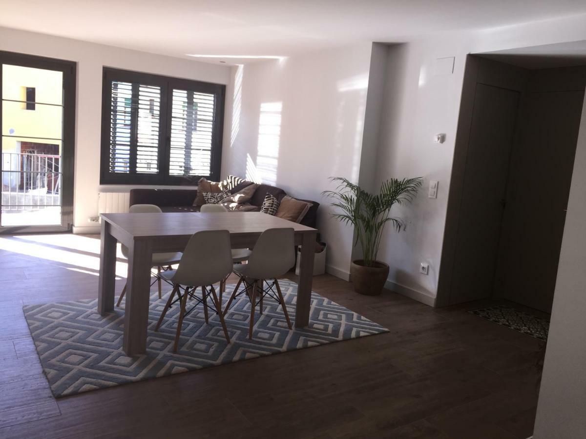 Apartamento Centrico En Olot Exterior photo